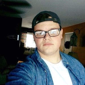 Meet your Posher, Zachary